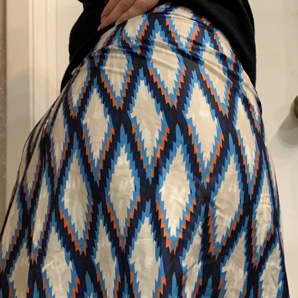 Skirt - Picture 4 of 4